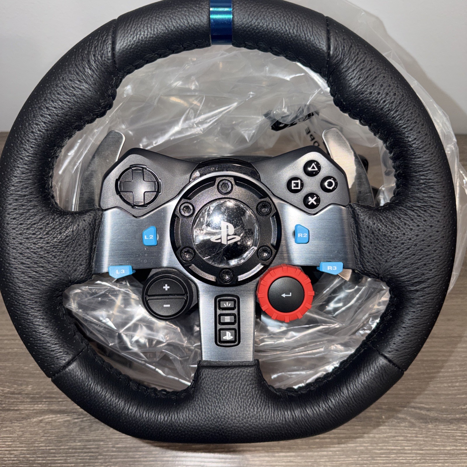 Logitech G 29 Driving Force Racing Wheel Preowned In Amazing Condition.
