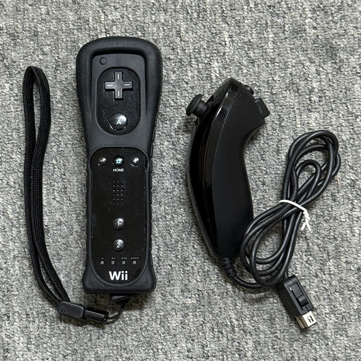 Original Nintendo Wii Controller & Nunchuck Official Wii Remote – No Motion Plus