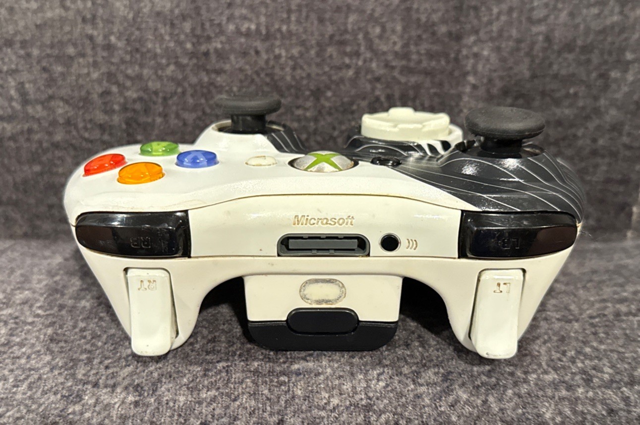 Official Microsoft Xbox 360 Dragon Age Black White Controller! ~ Authentic!