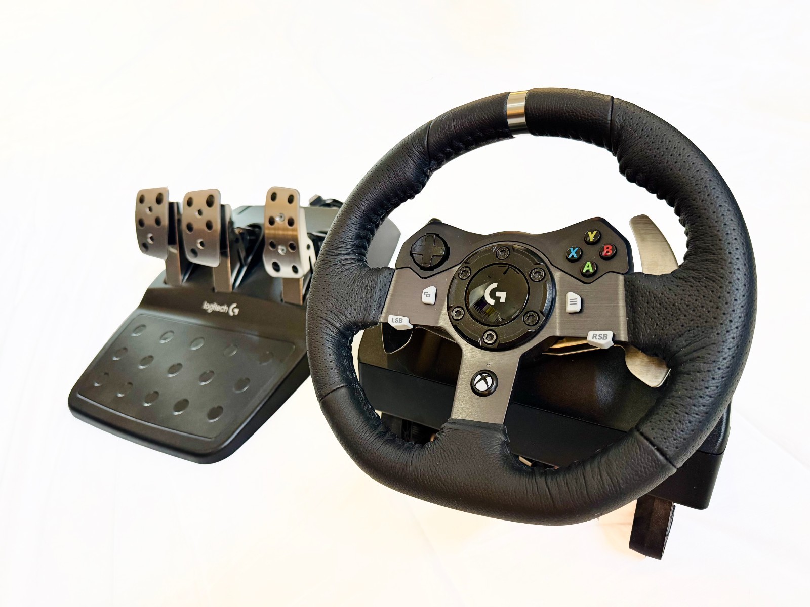 Logitech G920 Driving Force Racing Wheel – Black for Xbox (941-000121)