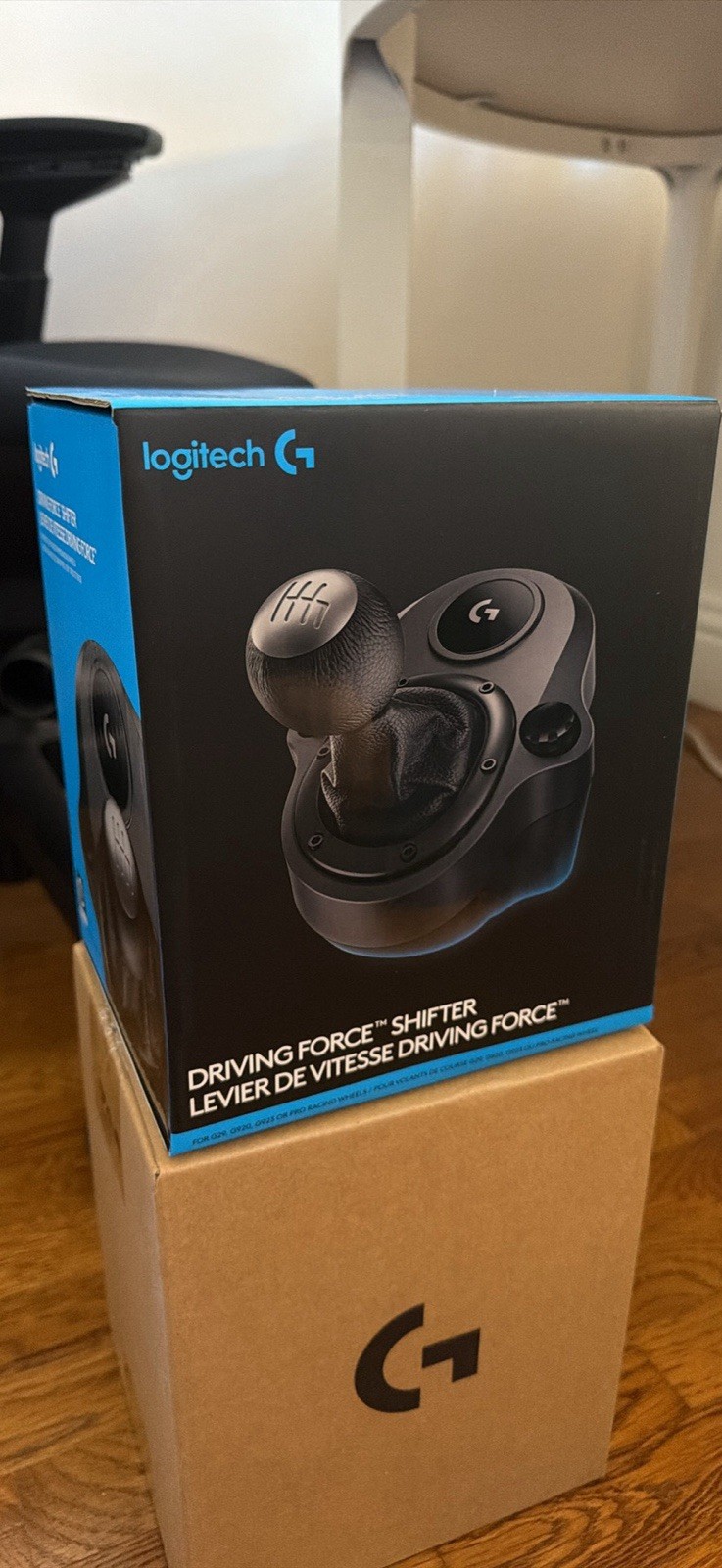 BRAND NEW Logitech G Driving Force Shifter 6-Speed Push-Down Reverse G29/G920