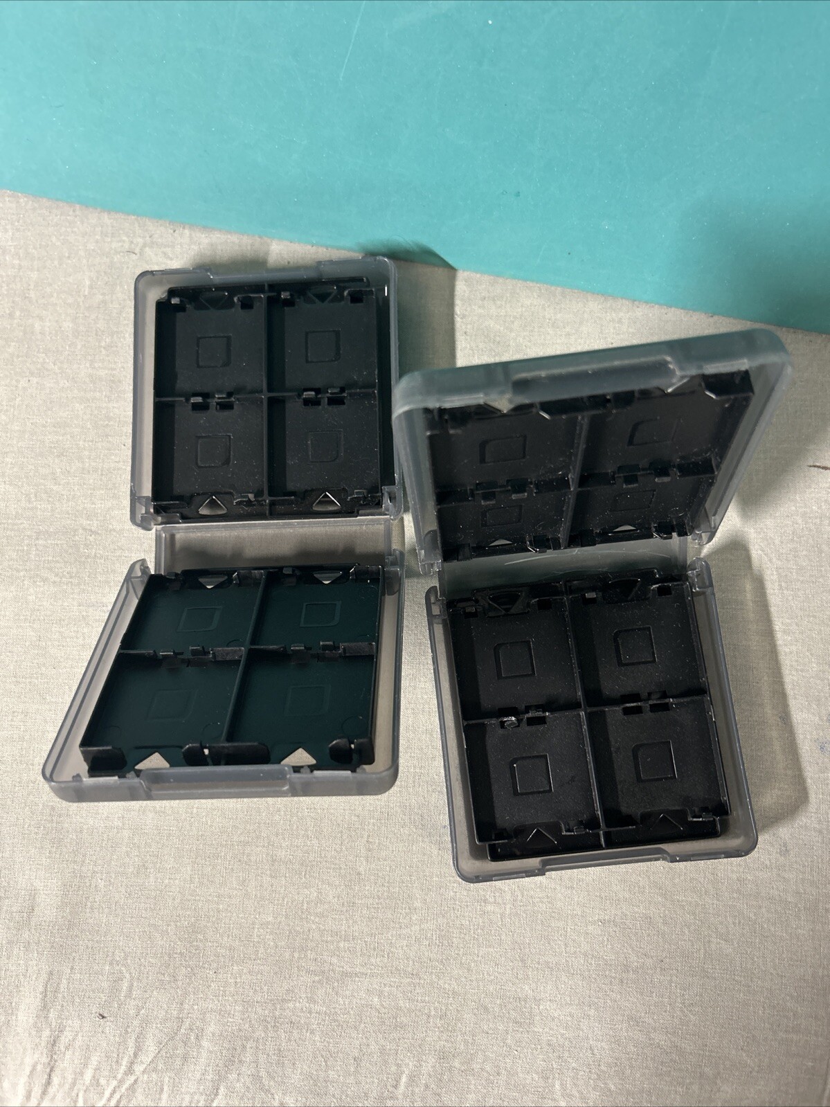 Nintendo DS Tinted Black Hard Plastic 16 Game Cartridge Compact Game Case Lot 2!