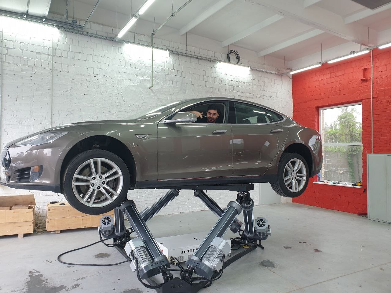 6DOF Motion Simulator Platform for Racing and Flight ACTIVE GAME -Without TESLA