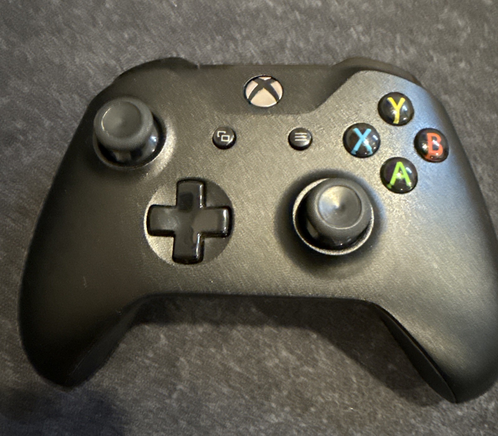 Official Microsoft Xbox One Wireless White Controller! Works Great! Authentic!