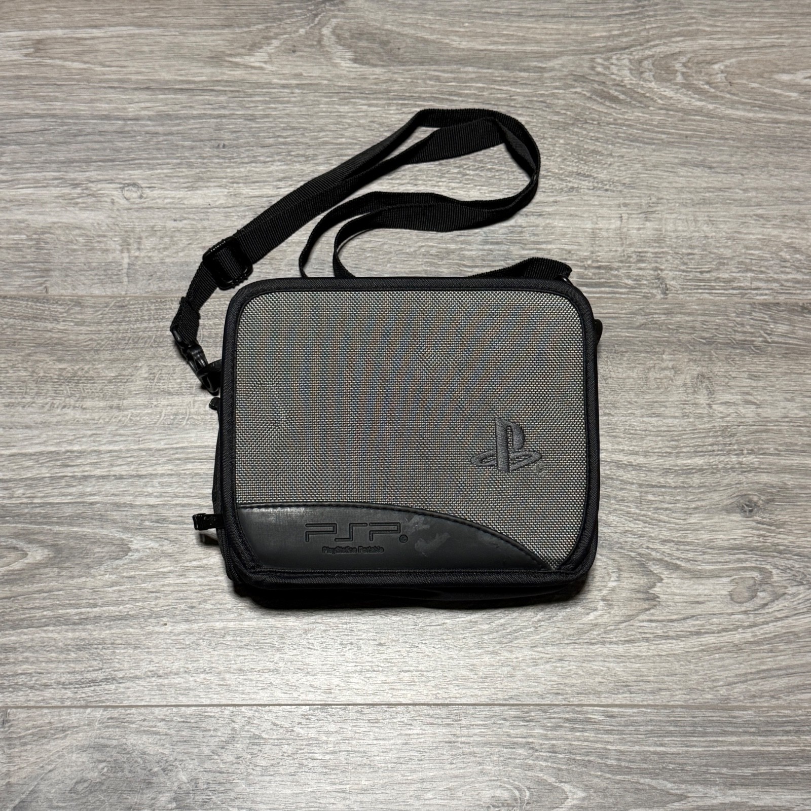 Sony PSP PlayStation Padded Portable Carrying Case Bag RDS Strap Crossbody OEM