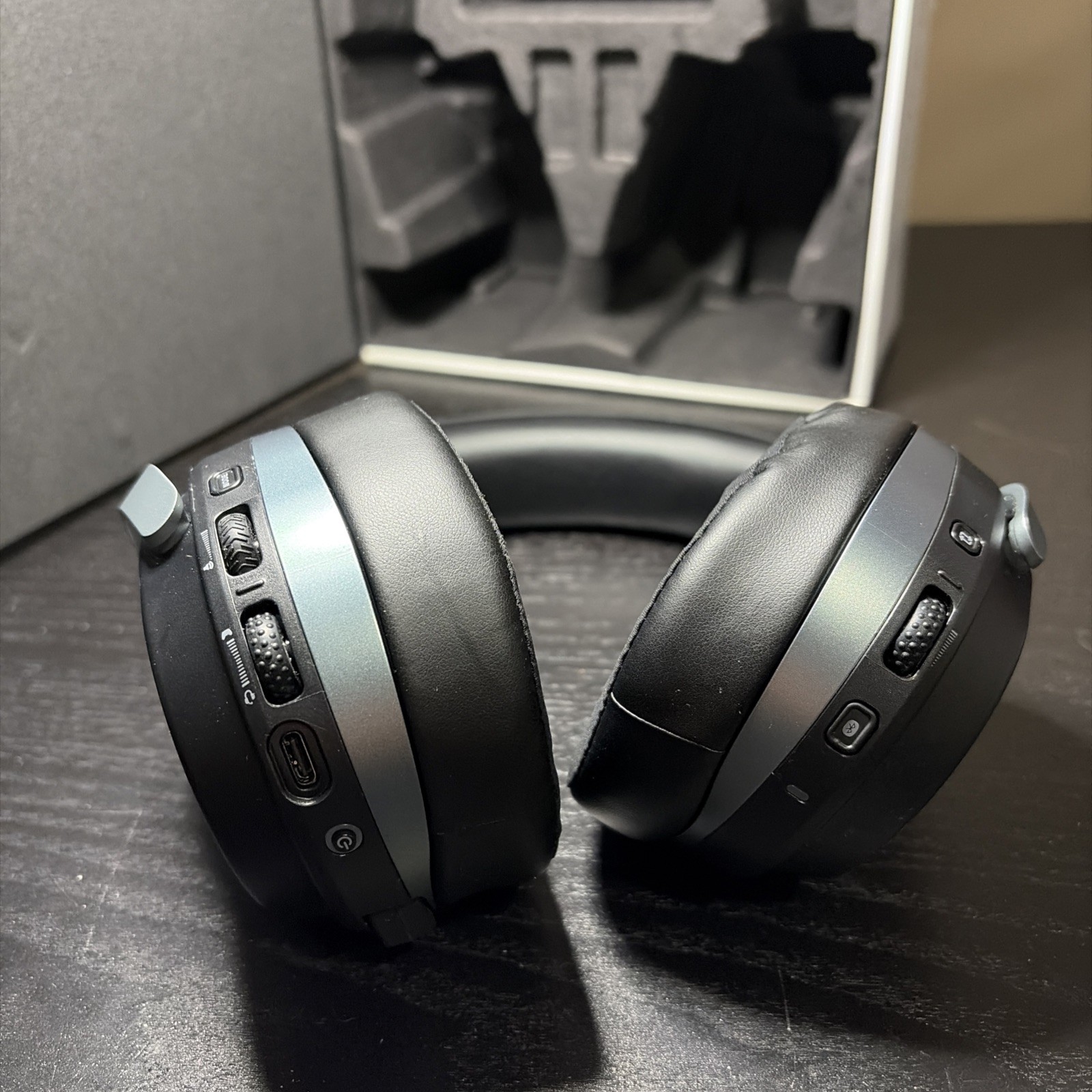 Turtle Beach Stealth 700 Gen 3 Wireless Gaming Headset READ/FOR PARTS