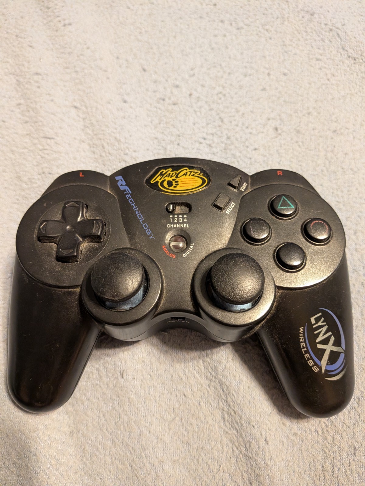 Mad Catz Lynx Black RF Technology 2.4 GHz Wireless PS2 Controller No Dongle