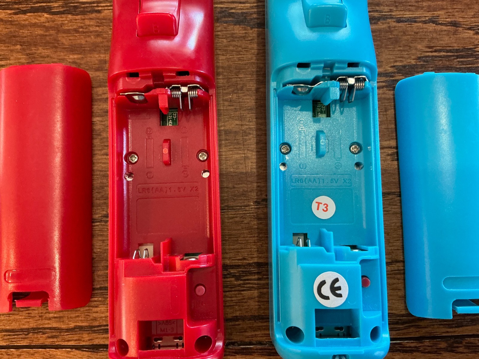 2 Pack Wii Remote Controller Nunchuk Blue Red Motion 2 in 1 For Nintendo Wii