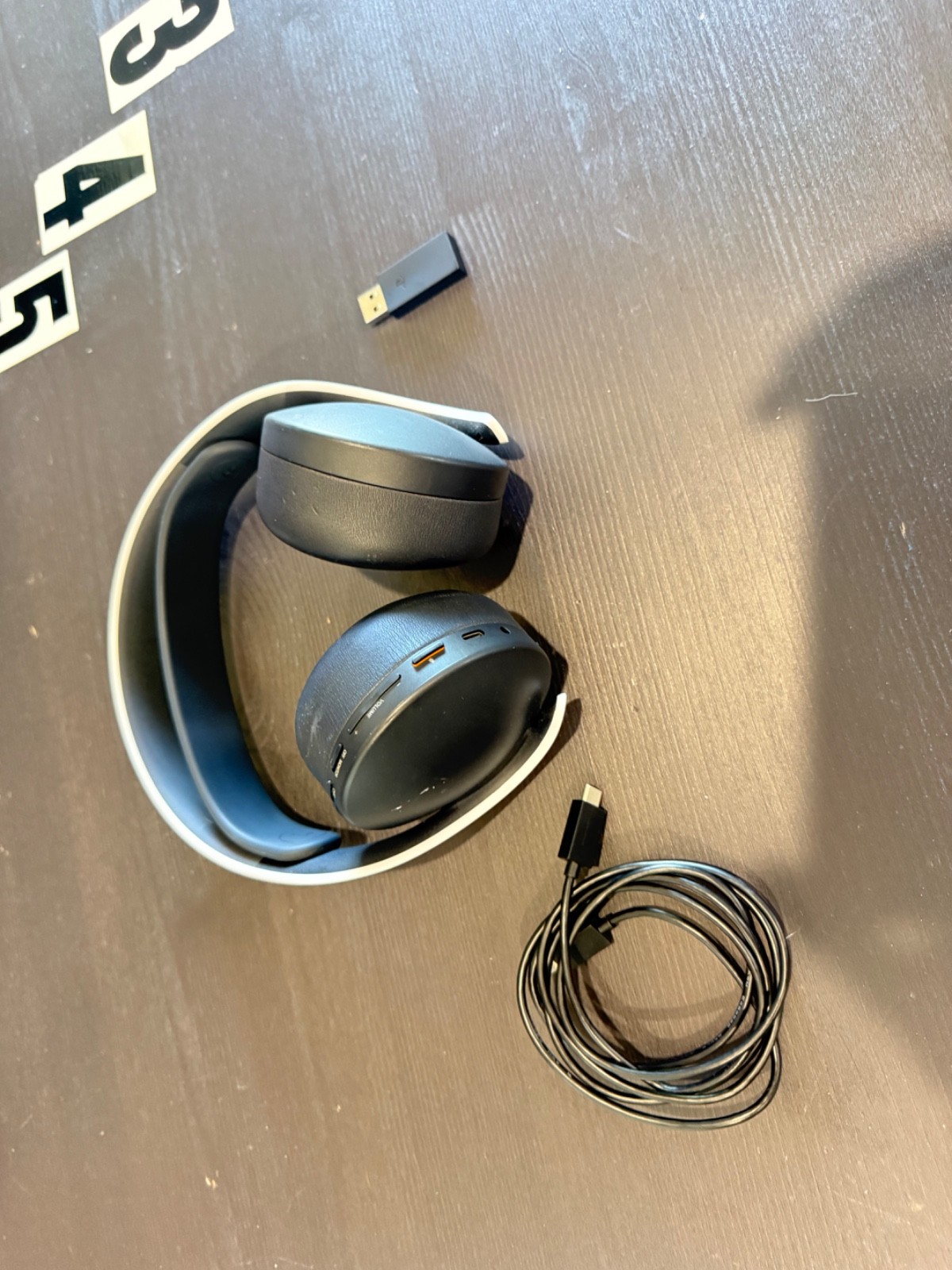 Sony PlayStation Pulse 3D Wireless Gaming Headset – White – for PS5/PS4/PC