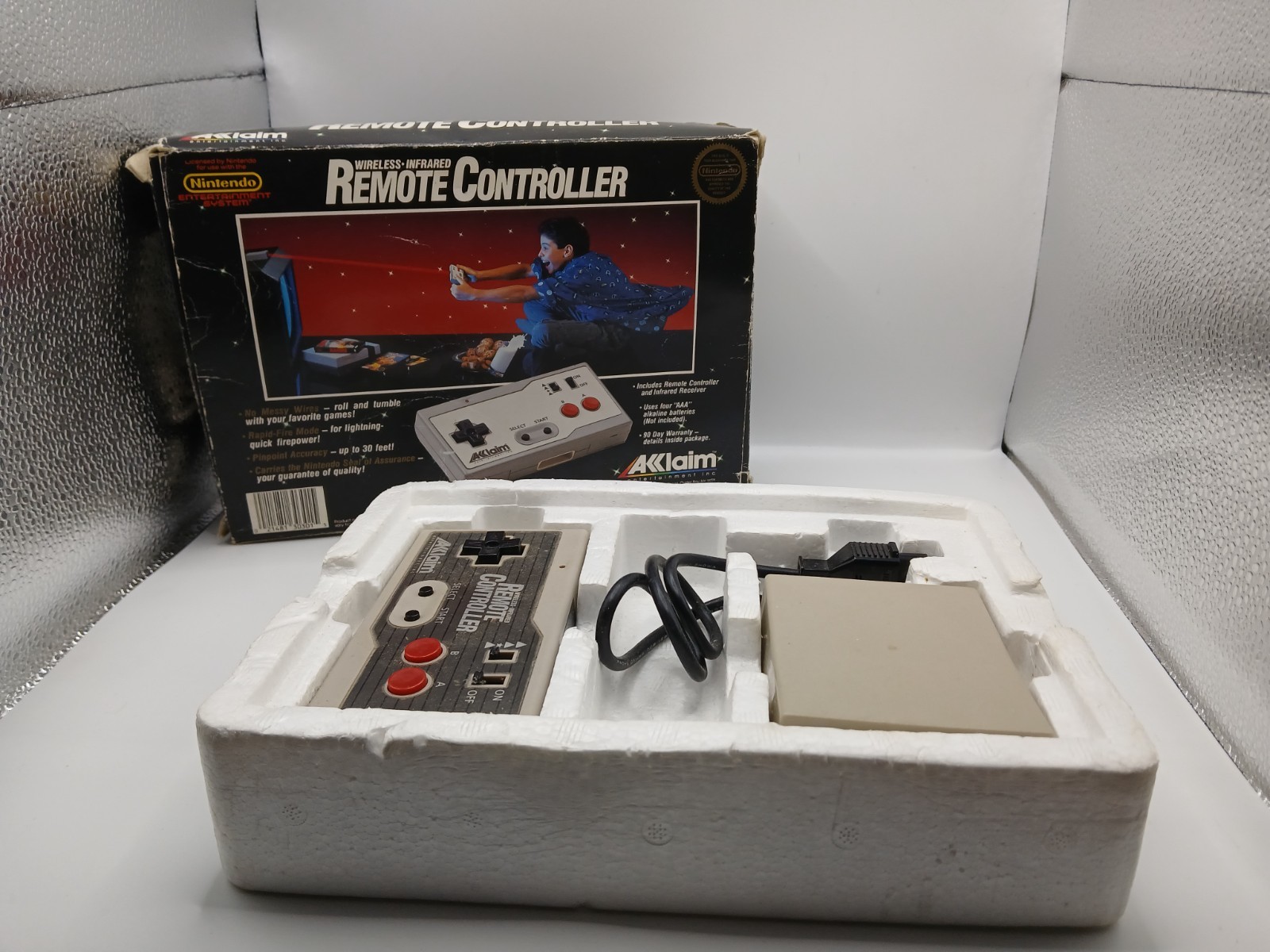 Vintage: Nintendo Wireless Infrared Remote Controller in Box. Tested. Works