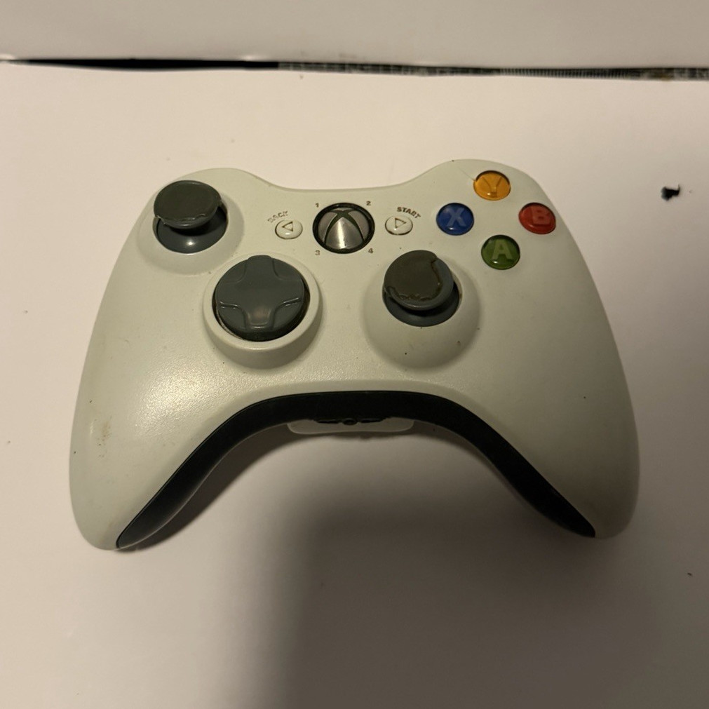 Microsoft Xbox 360 Wireless Controller White for Microsoft Xbox 360 Console