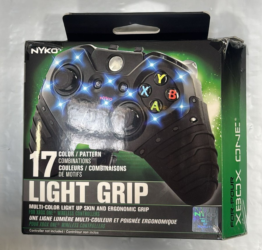 Nyko Light Grip for Xbox One Controller Lights Up Controller – Open Box