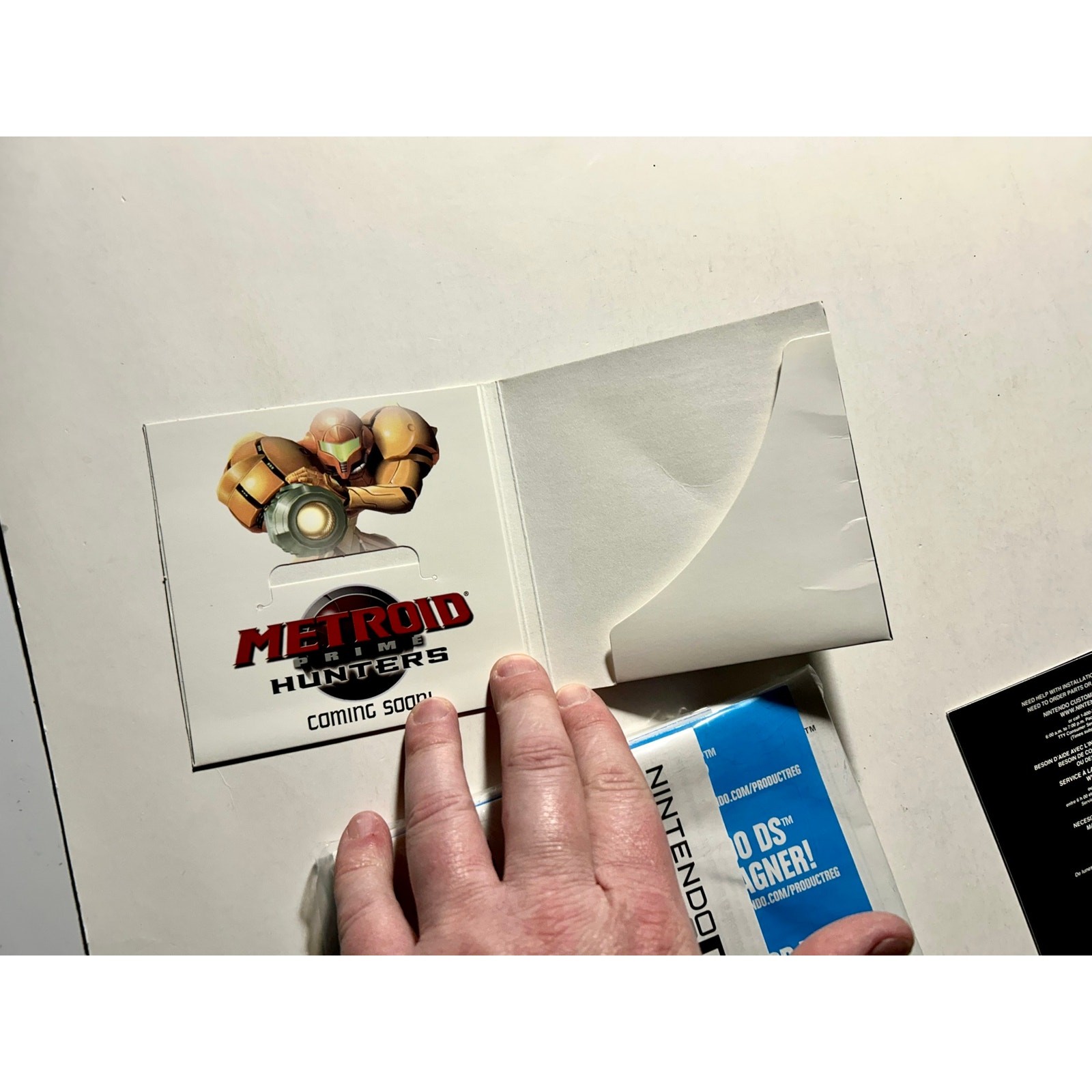 Nintendo DS Metroid prime hunters edition (Nintendo DS)Box Manual inserts only