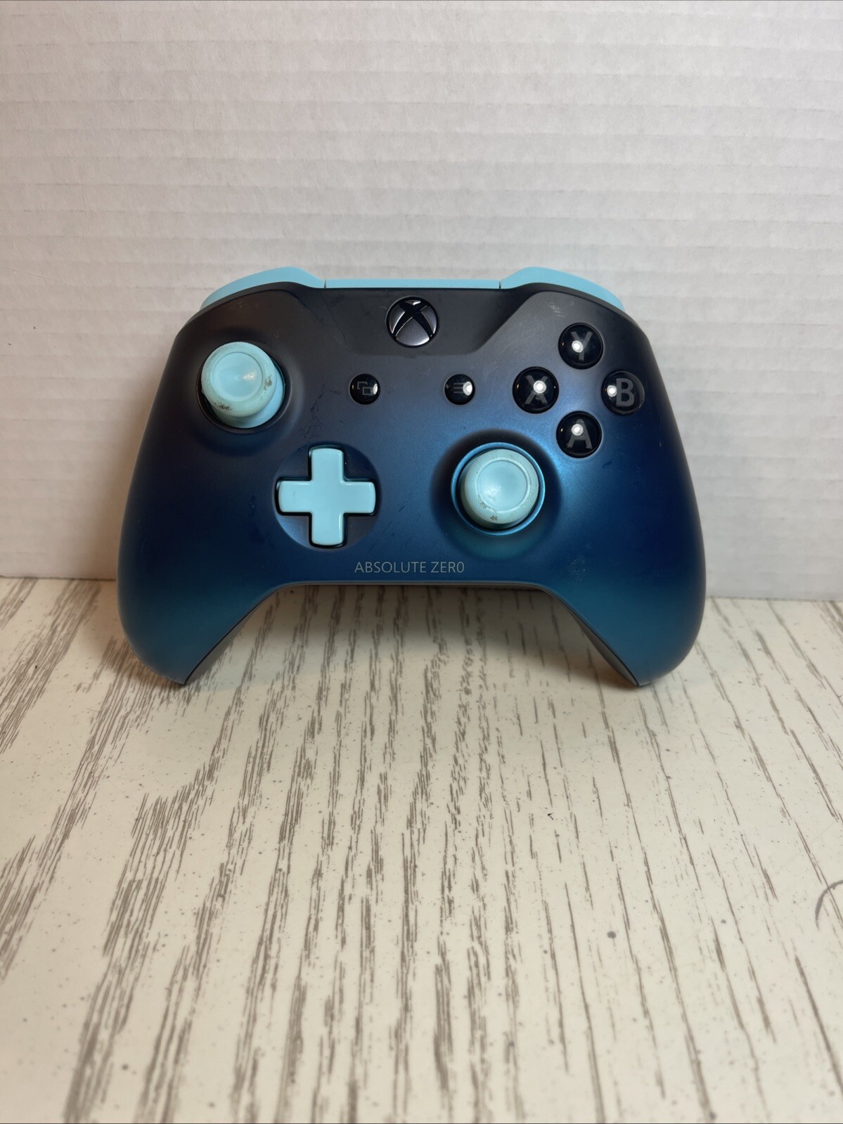 Microsoft Xbox One Wireless Controller – Absolute Zero Edition (1708)-Multicolor