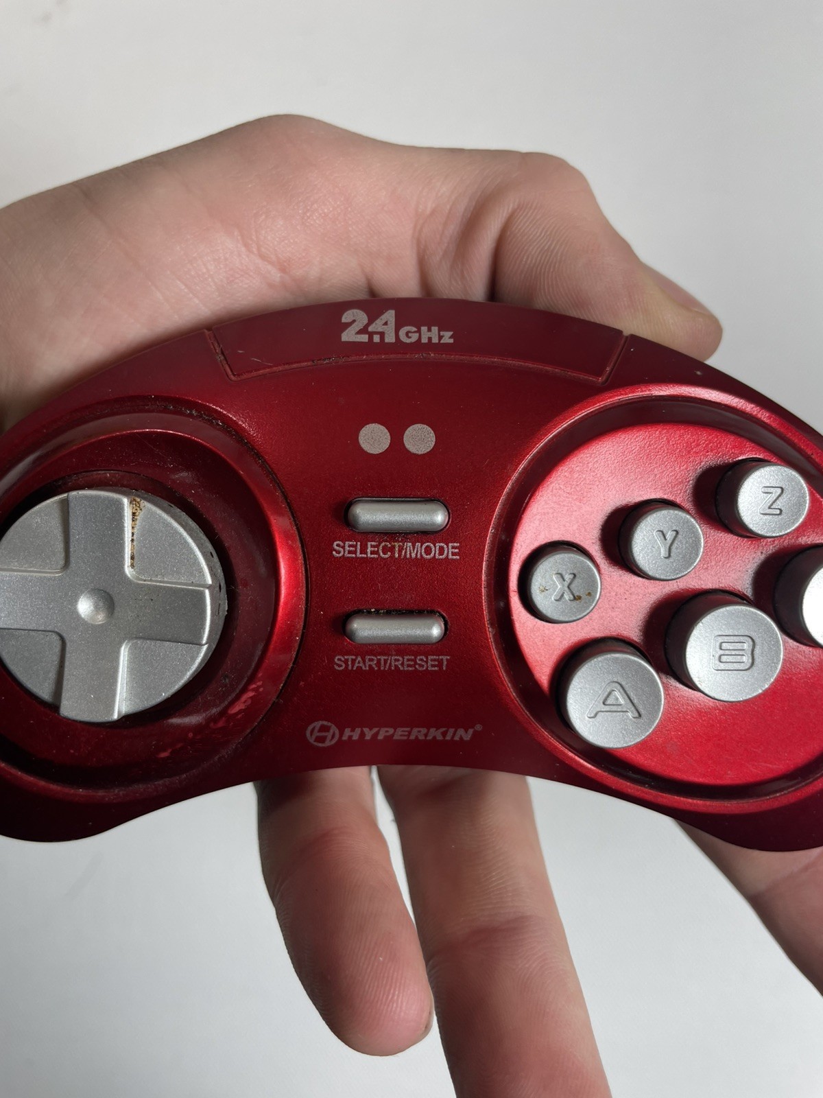 Hyperkin Retron 3 Wireless Red Controller 2.4 GHz M07168-LR/3592PO8