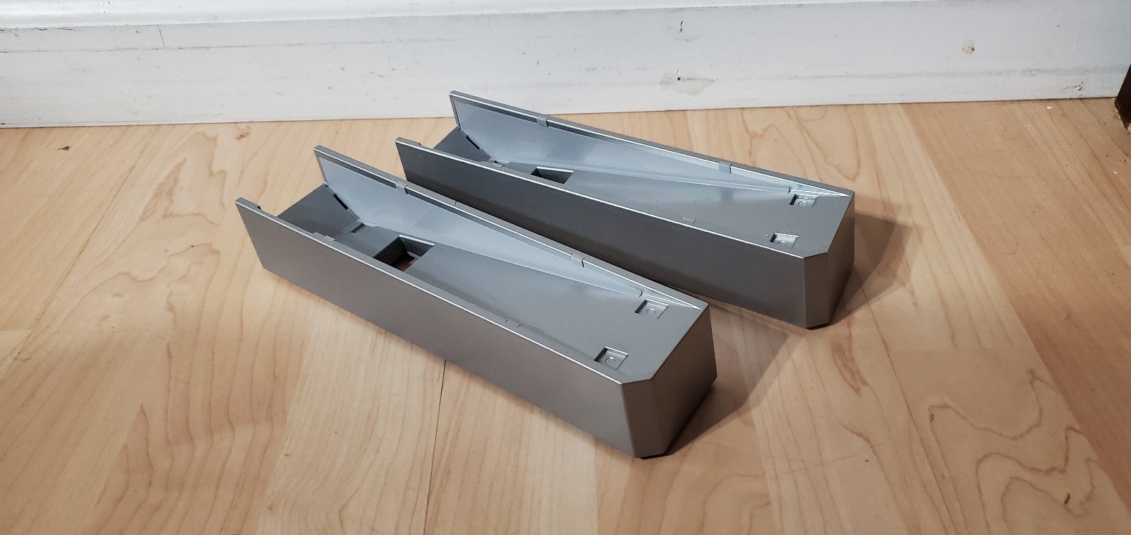 Nintendo Wii Console Stands RVL-017