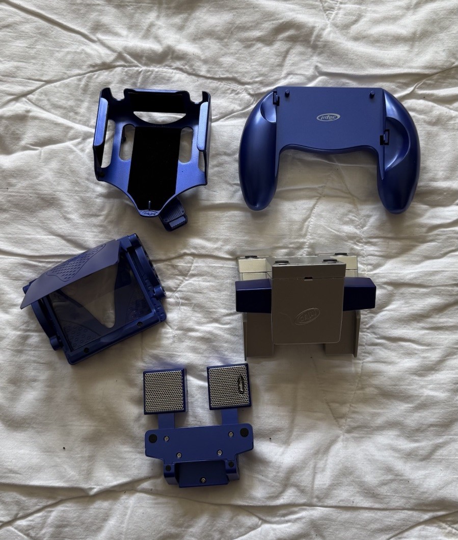 Intec Kit Soft Shell Case Gameboy Advance SP w/ Accessories