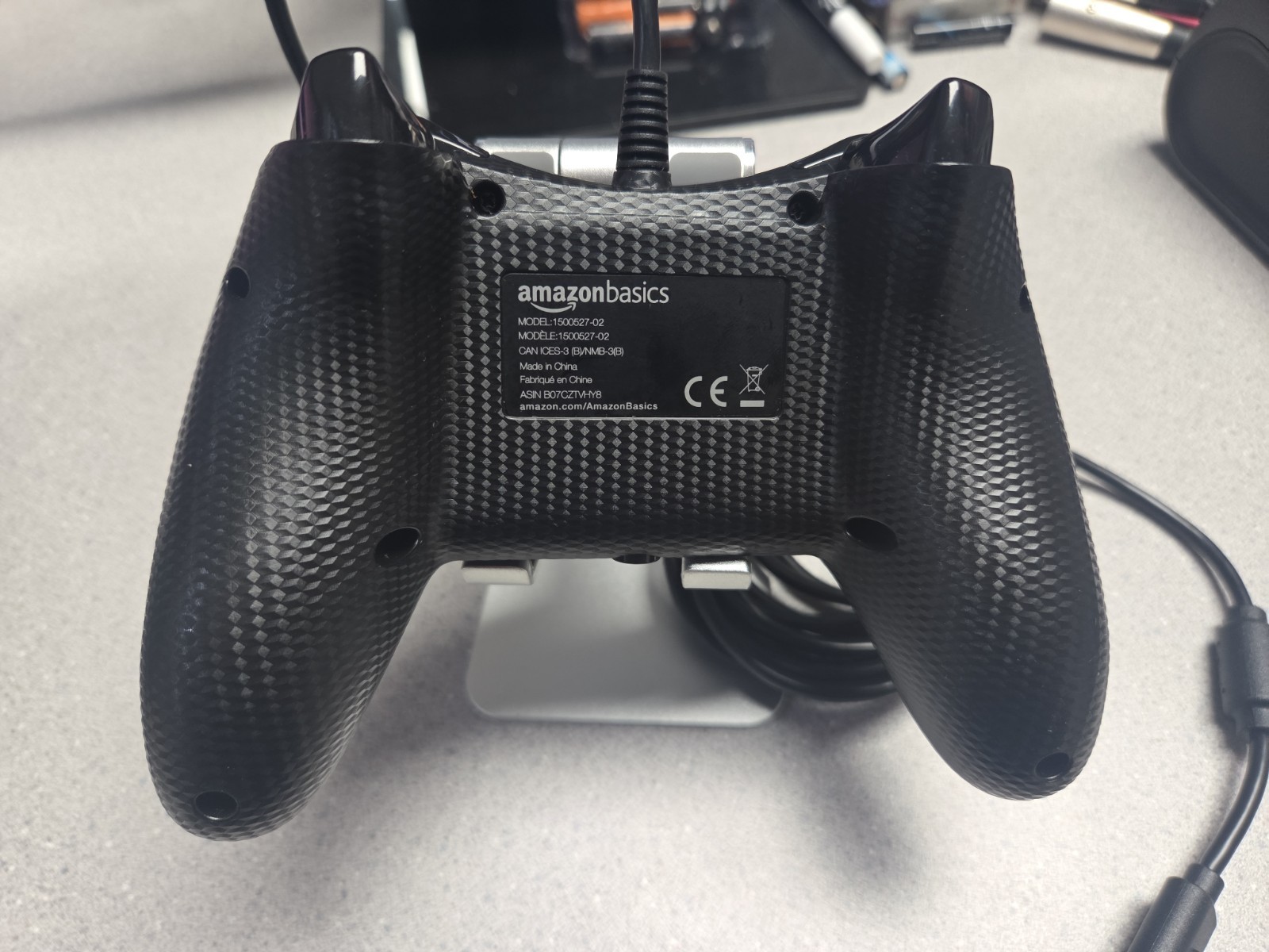 Amazon Basics Xbox One Wired Controller Black Model 1500527-02 Works Tested