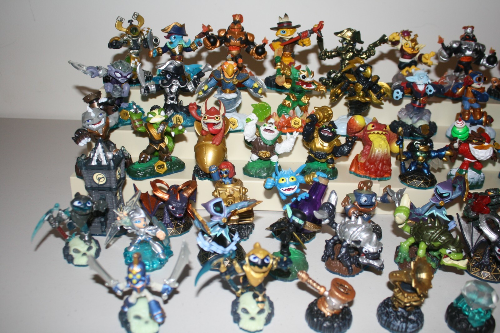 Skylanders Swap Force Figures Buy 4 Get 1 Free Finish Your Set Free Shipping