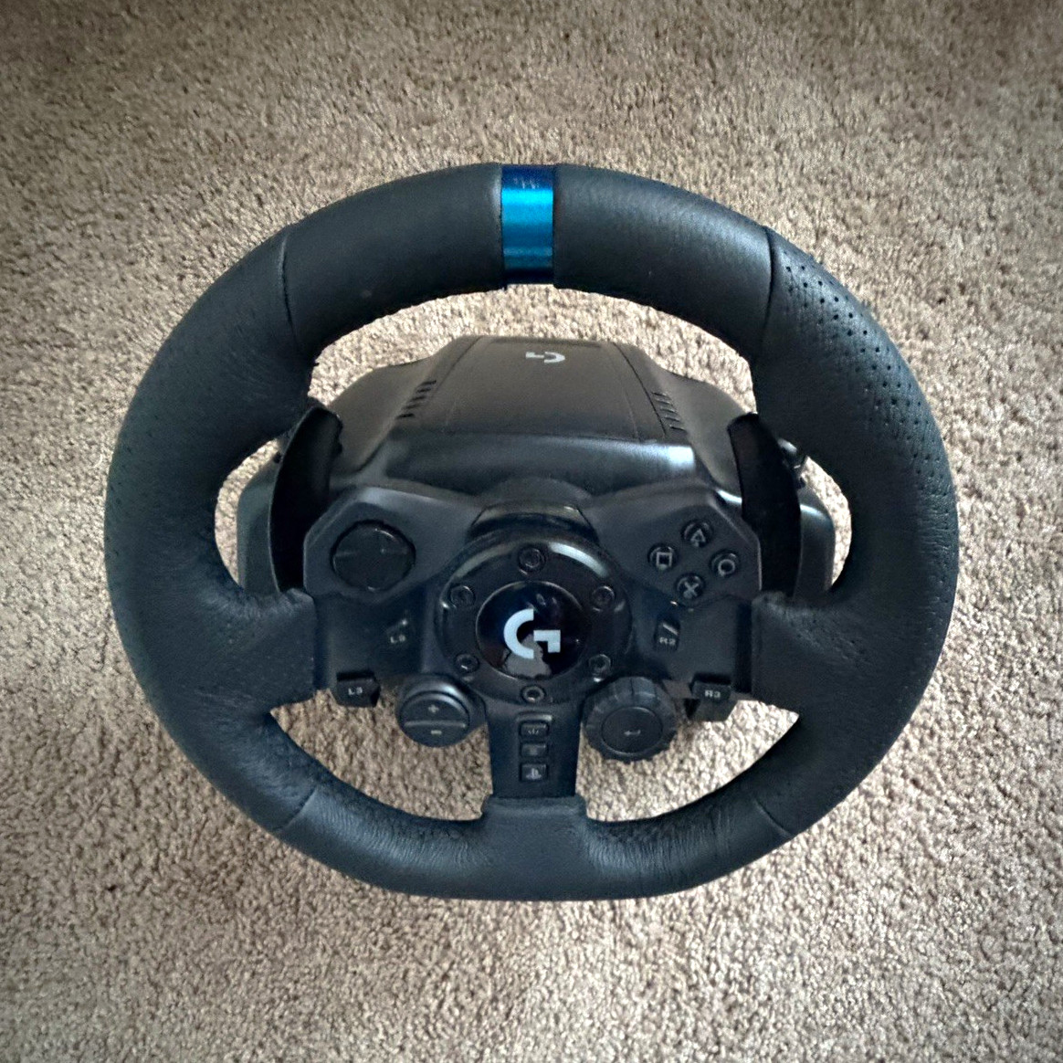 Logitech G923 Racing Wheel & Pedals + Rs Shifter + Adapter Hub