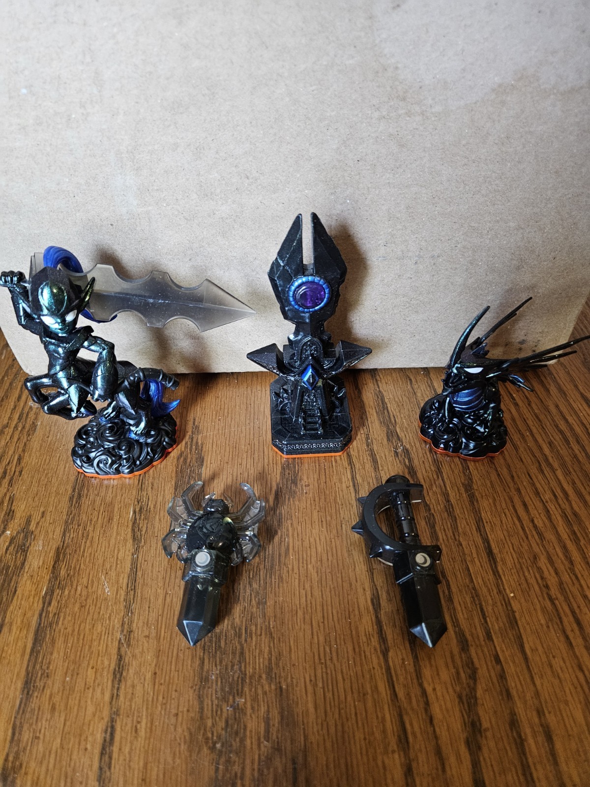 Skylanders Trap Team Dark Element Near Complete Set