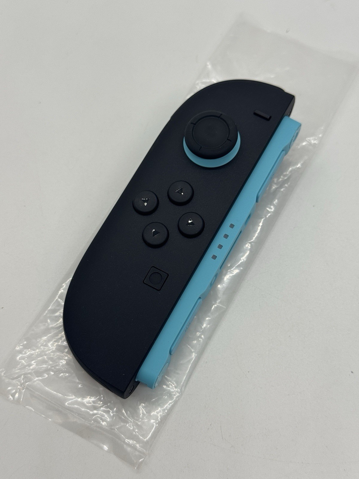 Nintendo Switch 2 Joy-Con 2 (Left) – Light Blue