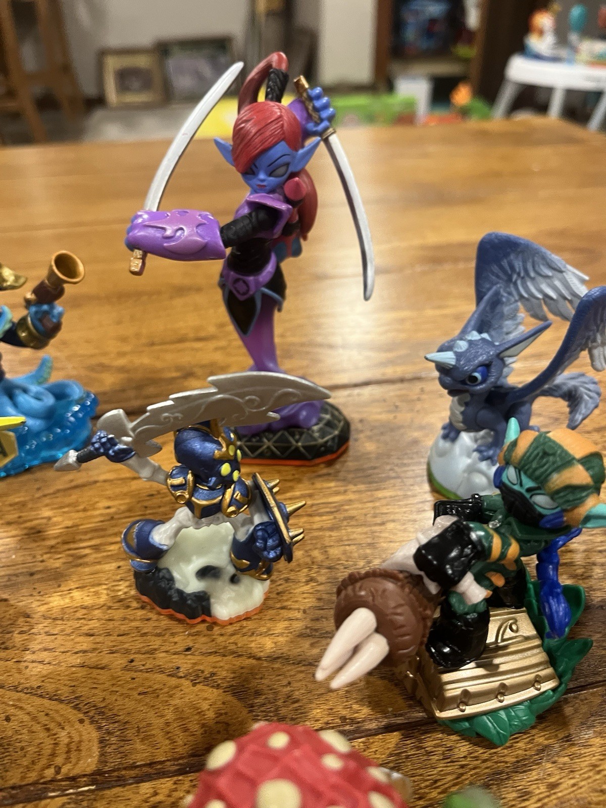 SKYLANDERS Lot of awesome Figures – Activision 2011 2012 – Mixed Lot