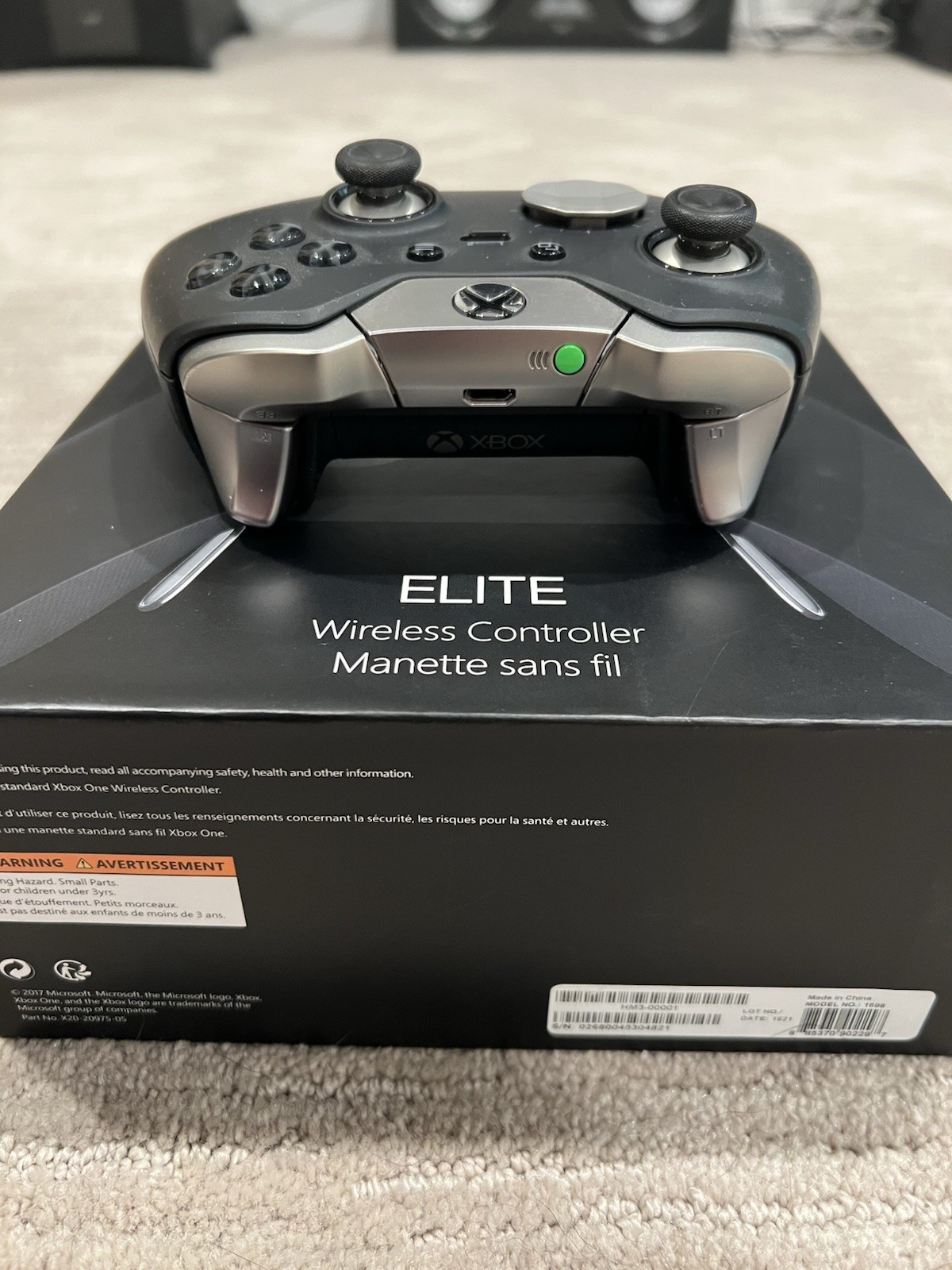 Microsoft Xbox Elite Wireless Controller Black/Silver w/ Case PC/Xbox One