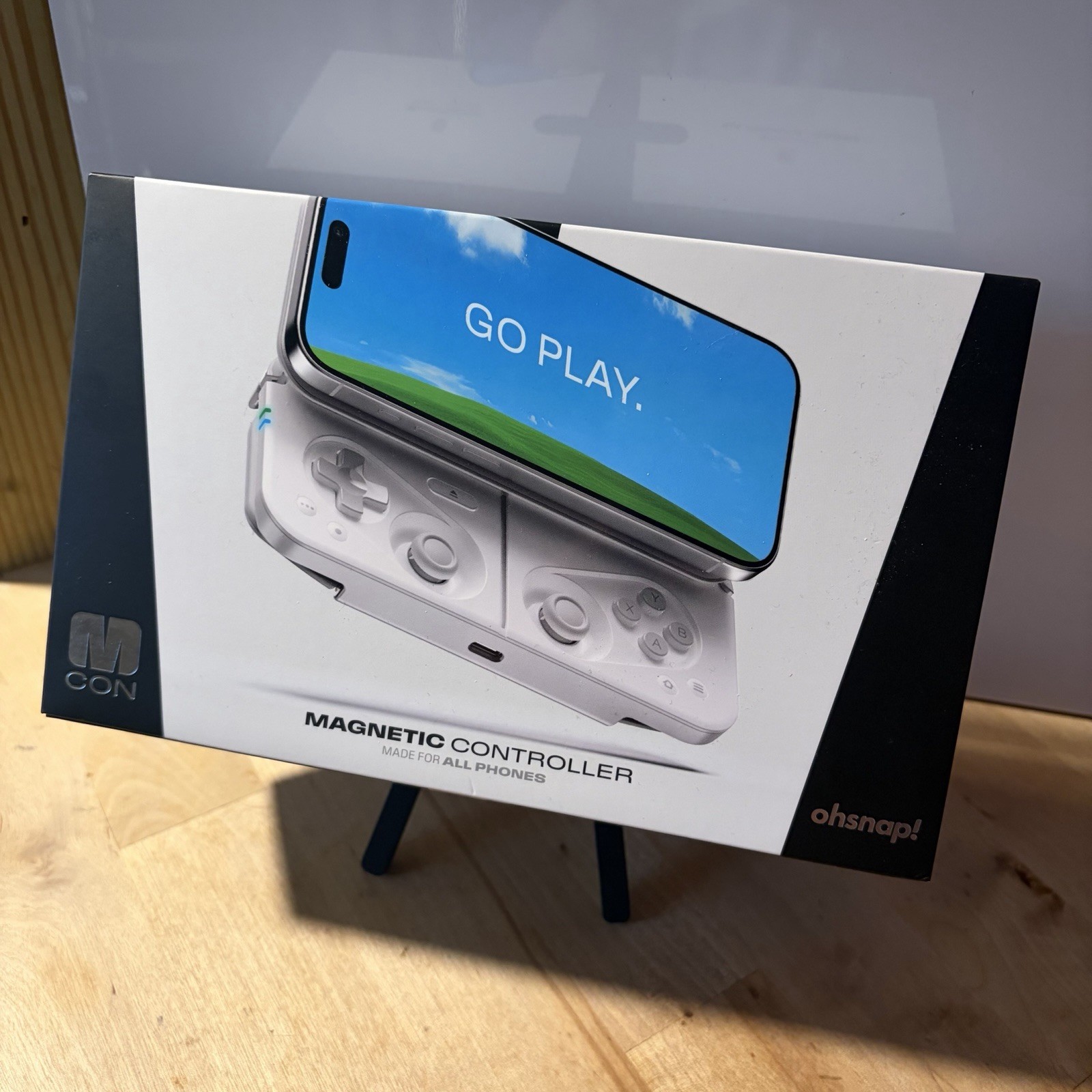 MCON By OhSnap! Magnetic Mobile Controller — Customized/Part Swap (White/Black)