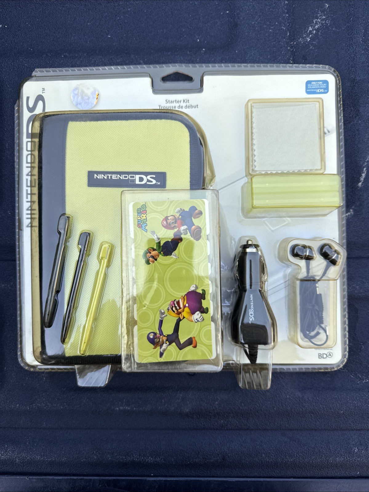 Nintendo DS Lite Super Mario Starter Kit – NEW in packaging