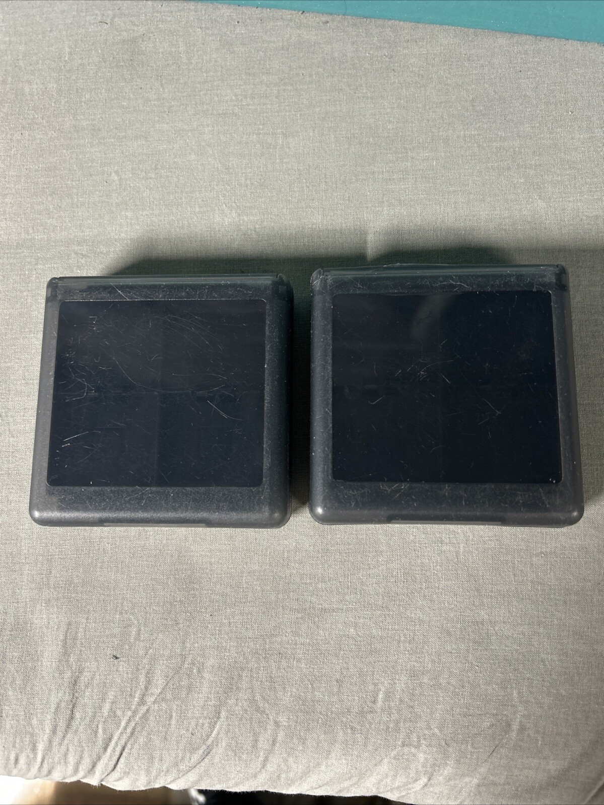 Nintendo DS Tinted Black Hard Plastic 16 Game Cartridge Compact Game Case Lot 2!