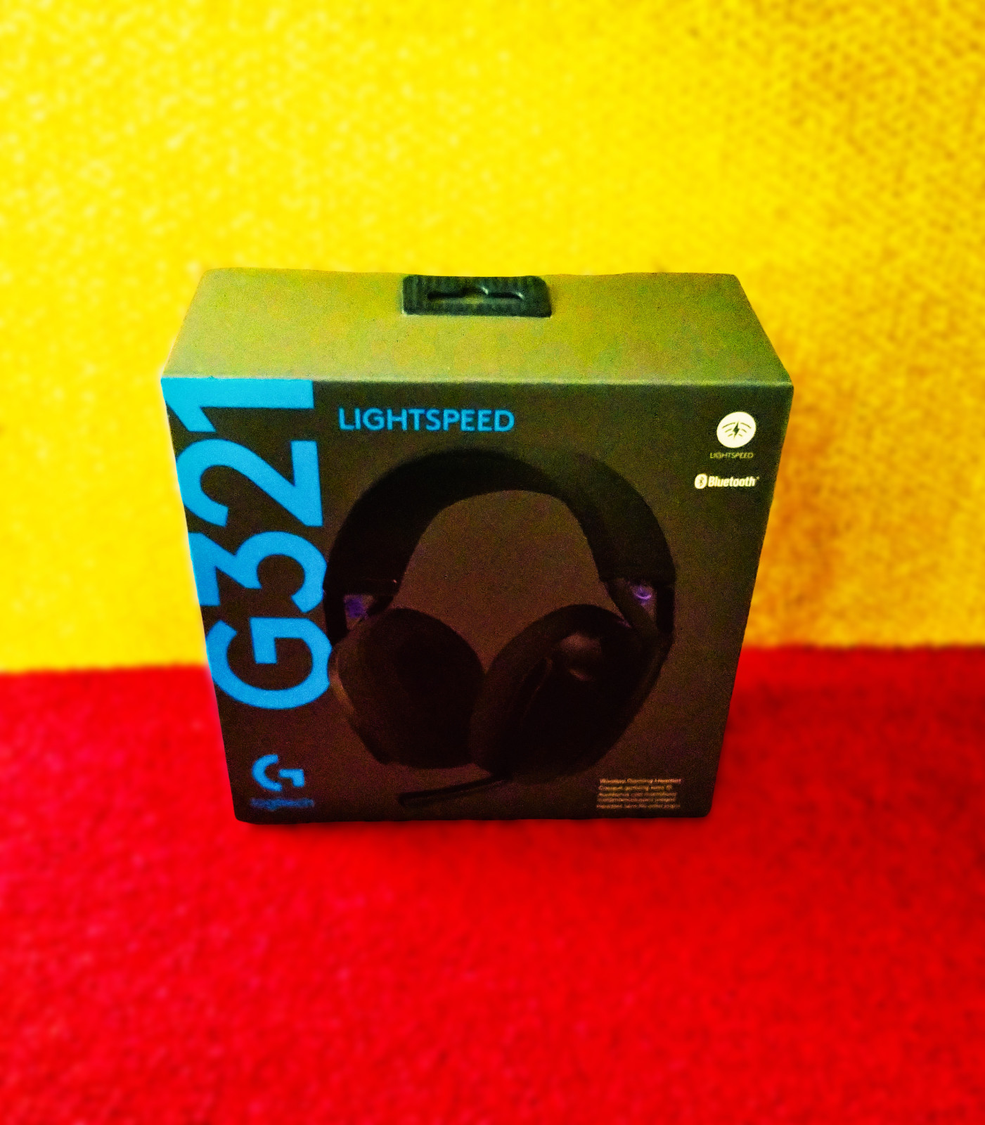 Logitech G321 Lightspeed Wireless Bluetooth Gaming Headset with Dynamic Comfort