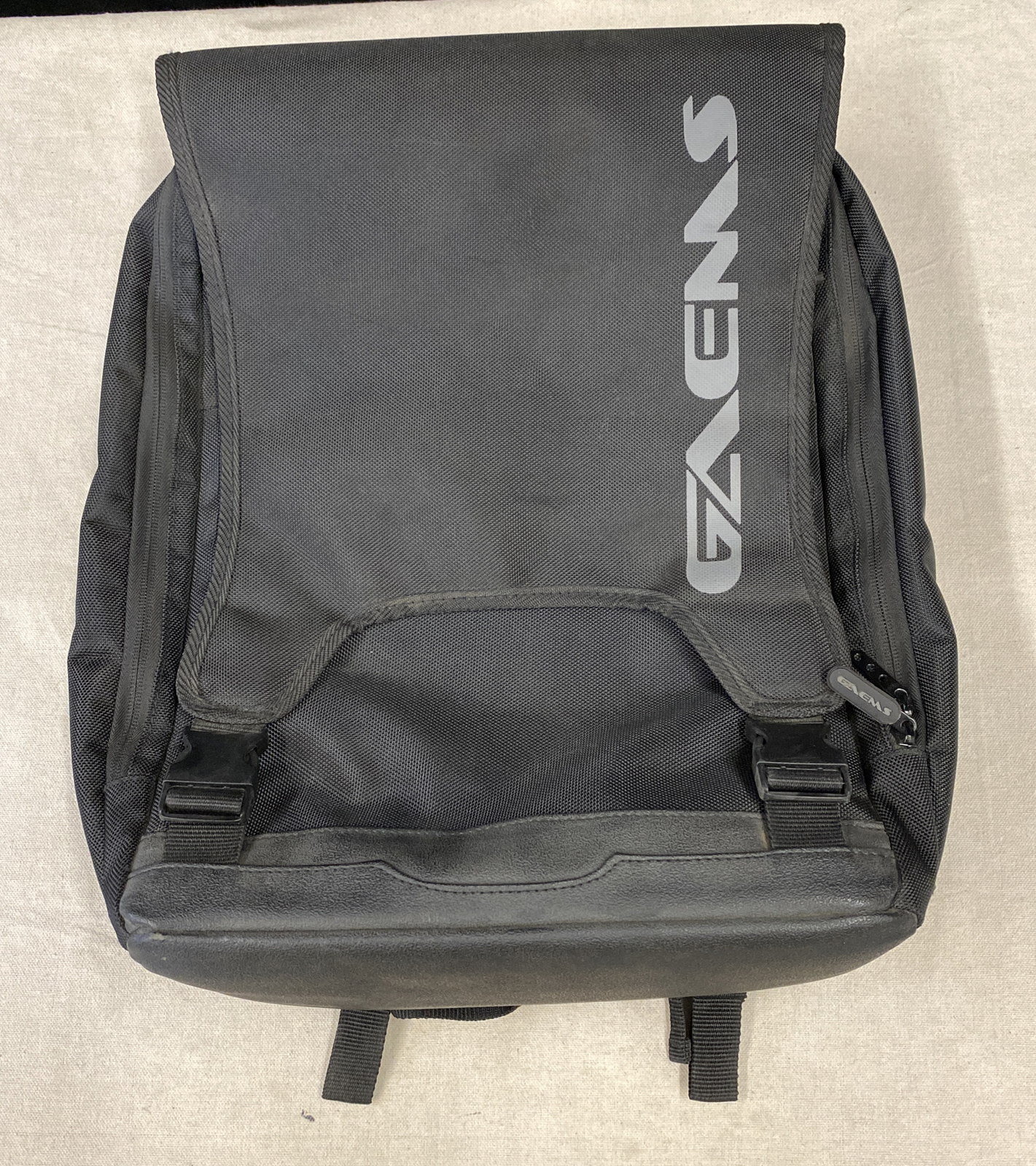 GAEMS Portable Gaming Backpack Universal Travel Xbox PS4 PS3 Bag black