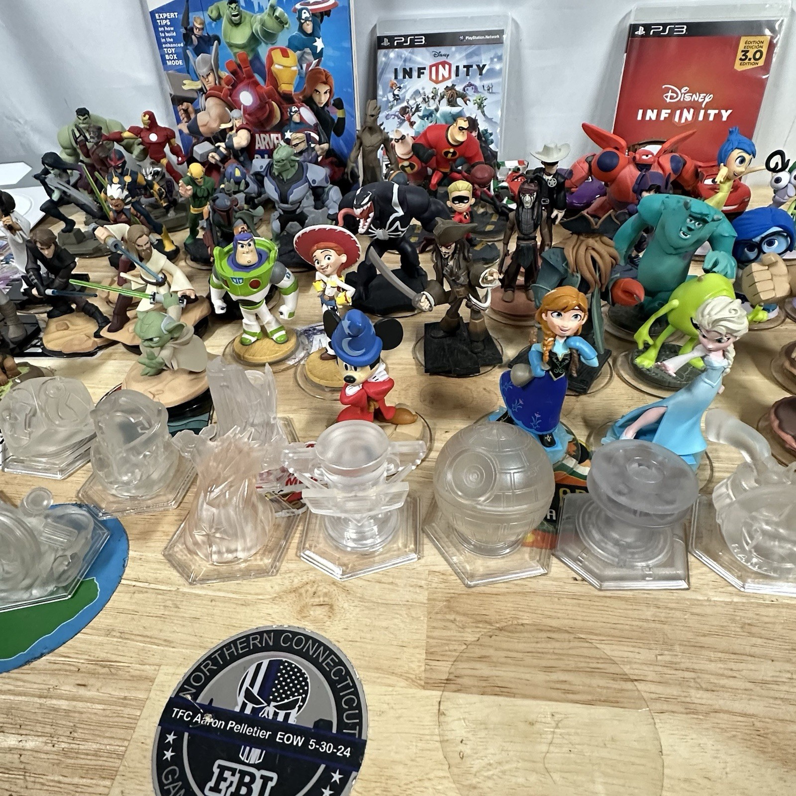 Disney Infinity Huge Lot 50+ Figures Bases Power Discs PS3 Marvel Star Wars