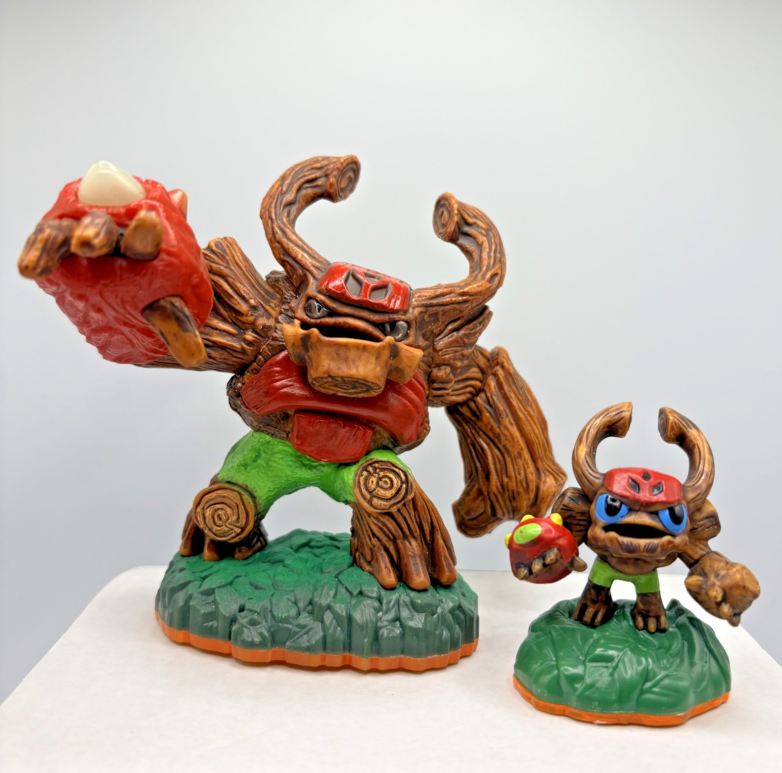 Skylanders Giants Tree Rex and Sidekick Barkley lot of 2