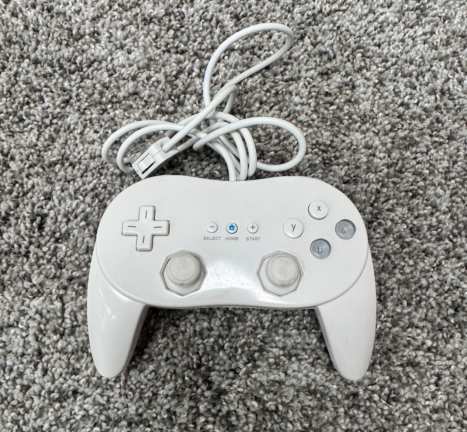 Nintendo Wii Bundle 2 Wii Remote Plus 3 Classic Controllers 2 Wheels Sensor Bar