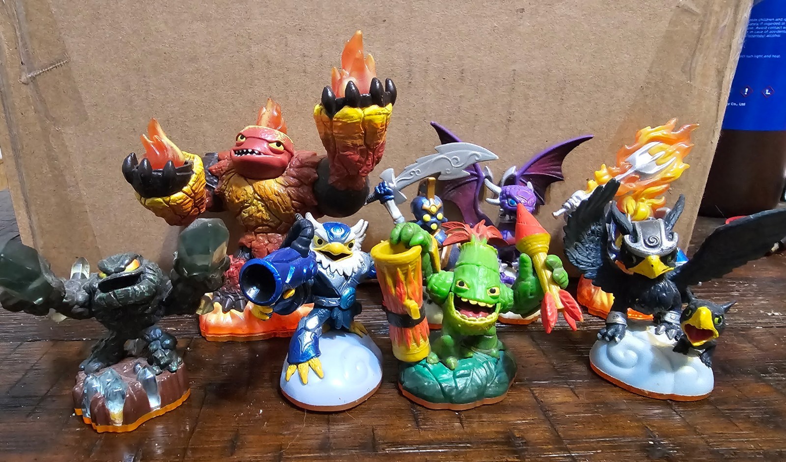 Skylanders Giants Figure Lot – Hot Head Chop Chop Ignitor Cynder Prism Break