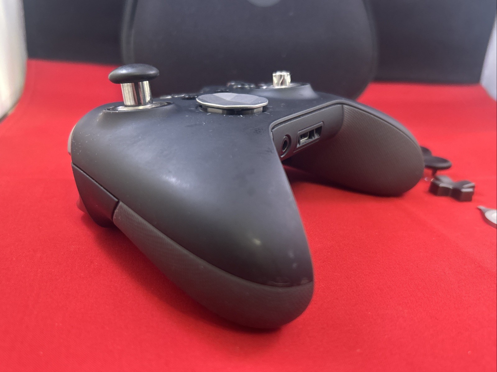 Xbox One Elite Series 1 (1698) Wireless Bluetooth Controller – READ