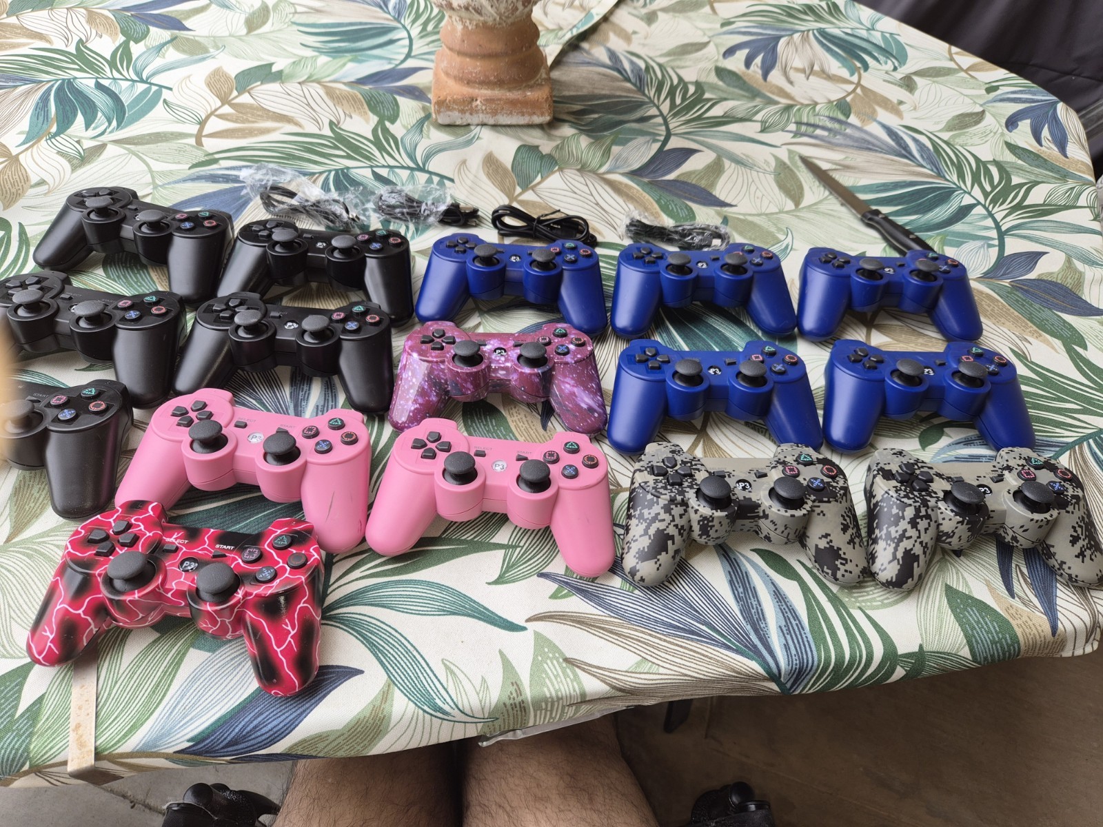 Huge Lot. Playstation 3 Controllers