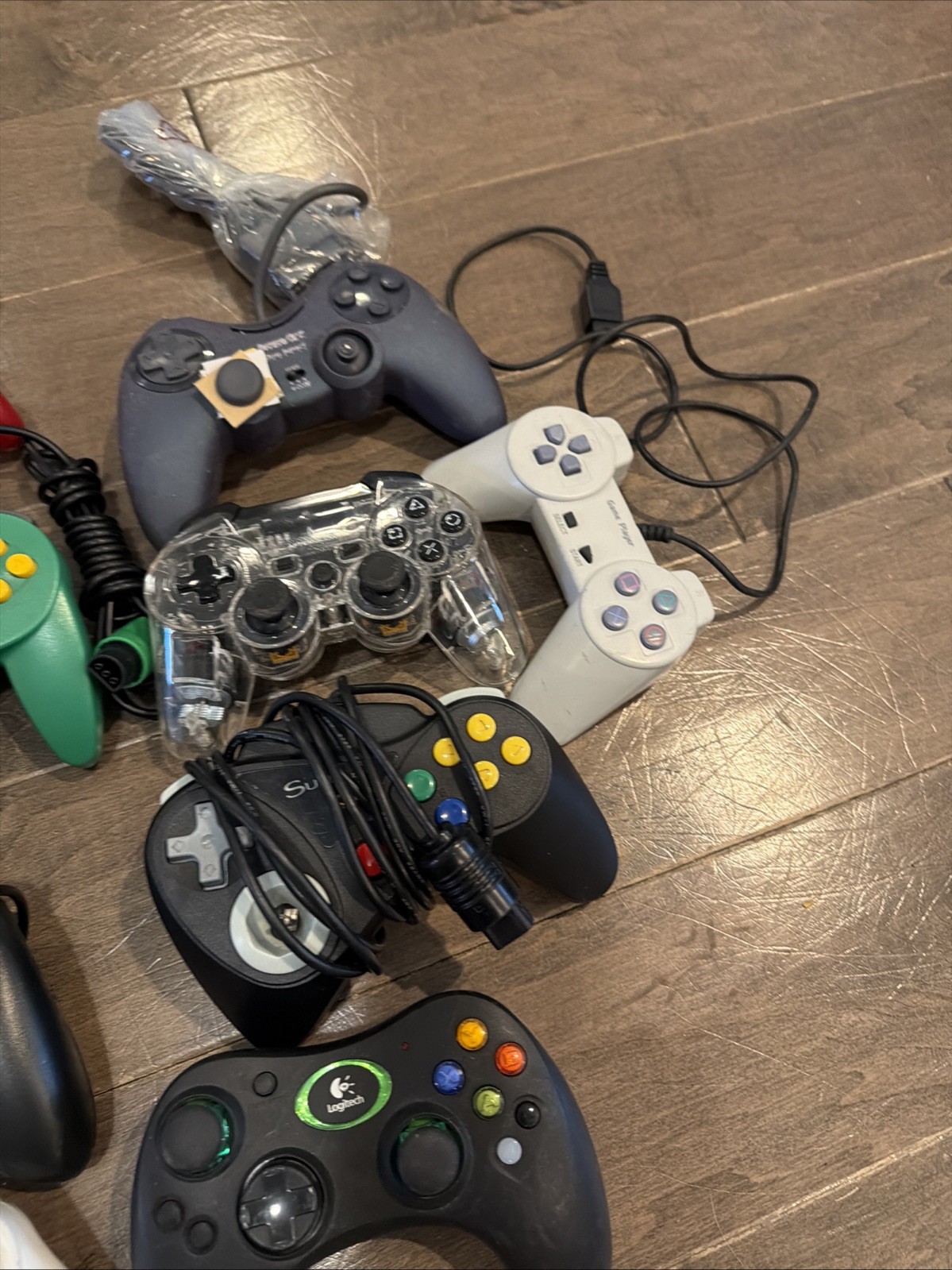 Mixed Controller Lot PS2 PS1 PS3 Xbox 360 Switch SNES Untested For Parts