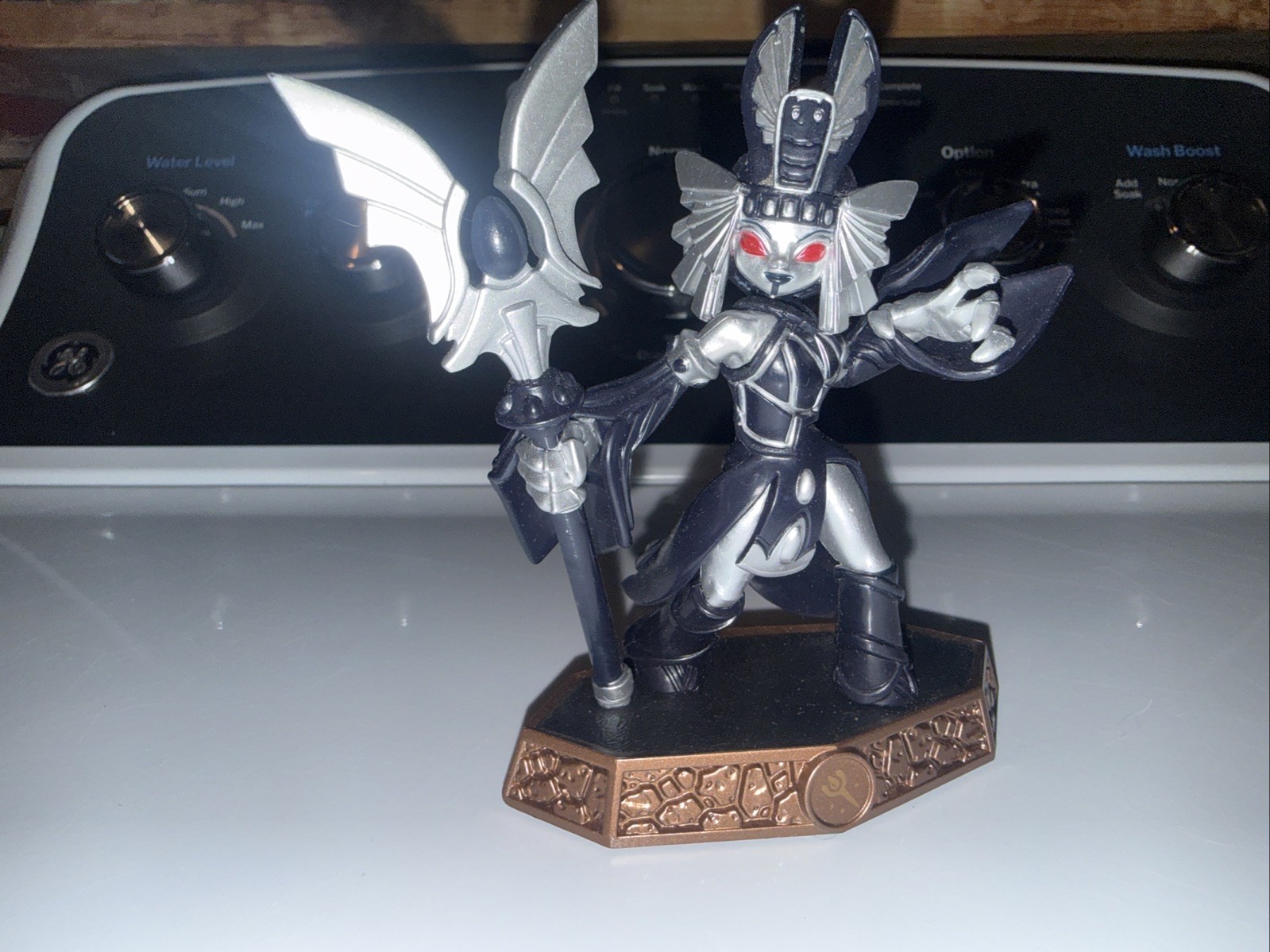 Skylanders Imaginators Dark Master Sensei Golden Queen Figure