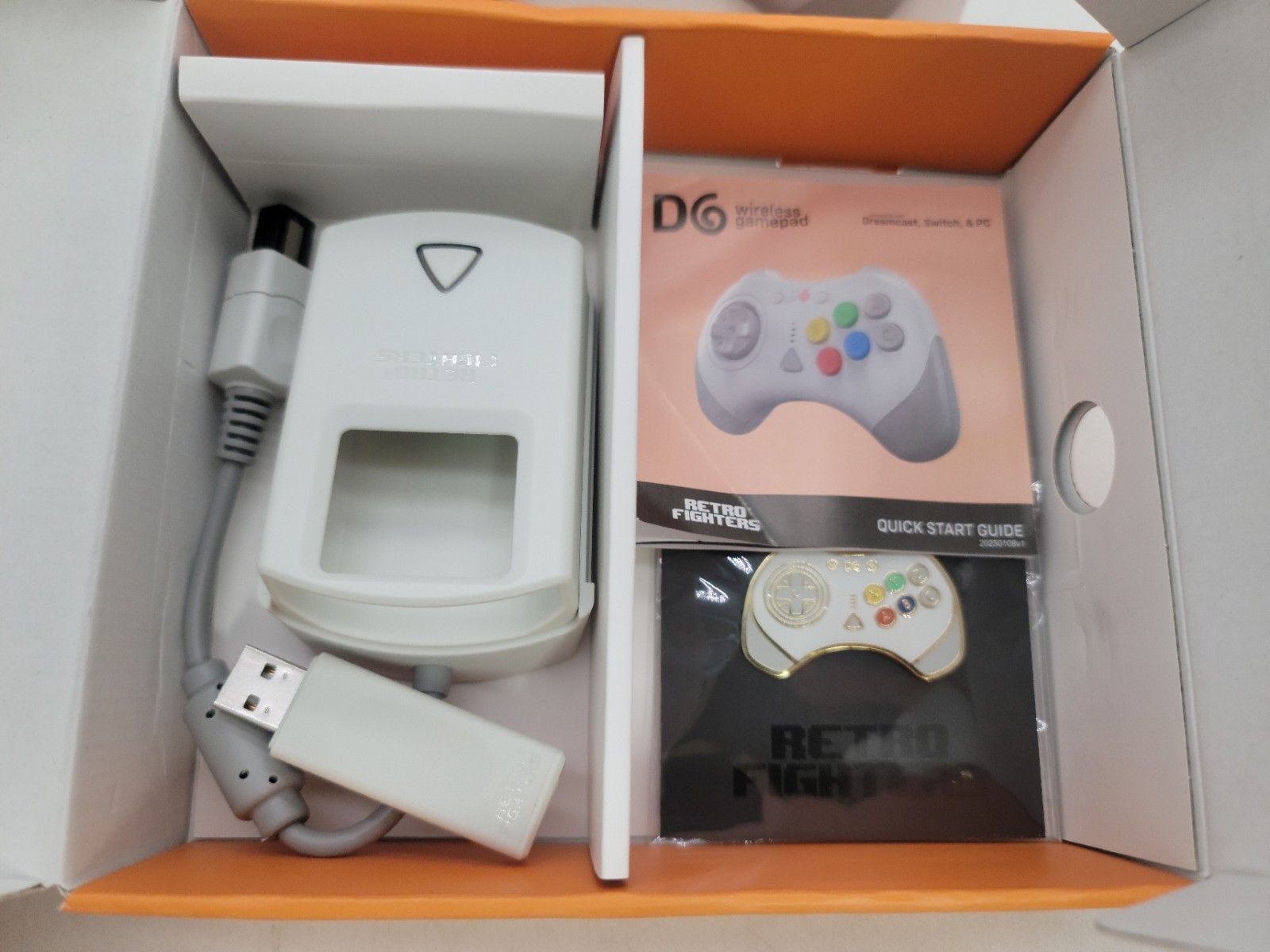 Retro Fighters D6 Wireless Controller White – Dreamcast, Nintendo Switch & PC