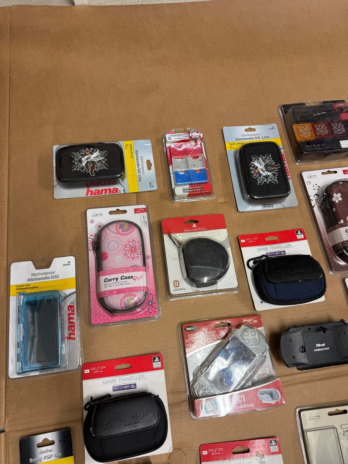 MEGA Retro Bundle Sony PSP, Nintendo DS, 3DS XL Bags Cases Clean NEW!