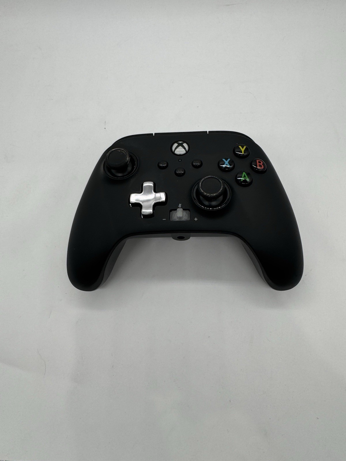 (BROKEN) PowerA Enhanced Wired Controller for Xbox One Series X/S – Black