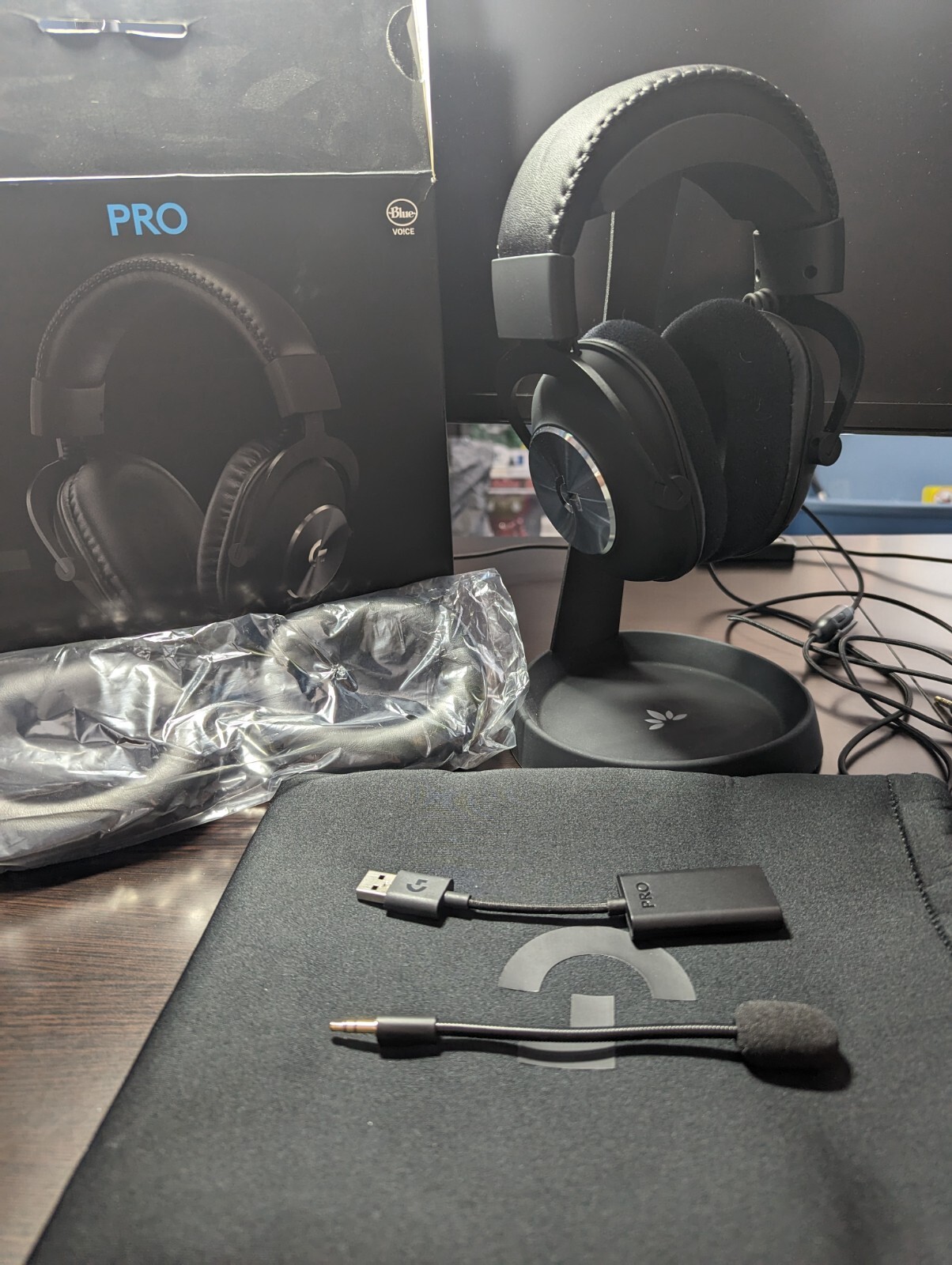 Logitech 981-000817 G Pro X Blue VO!CE Technology Gaming Headset