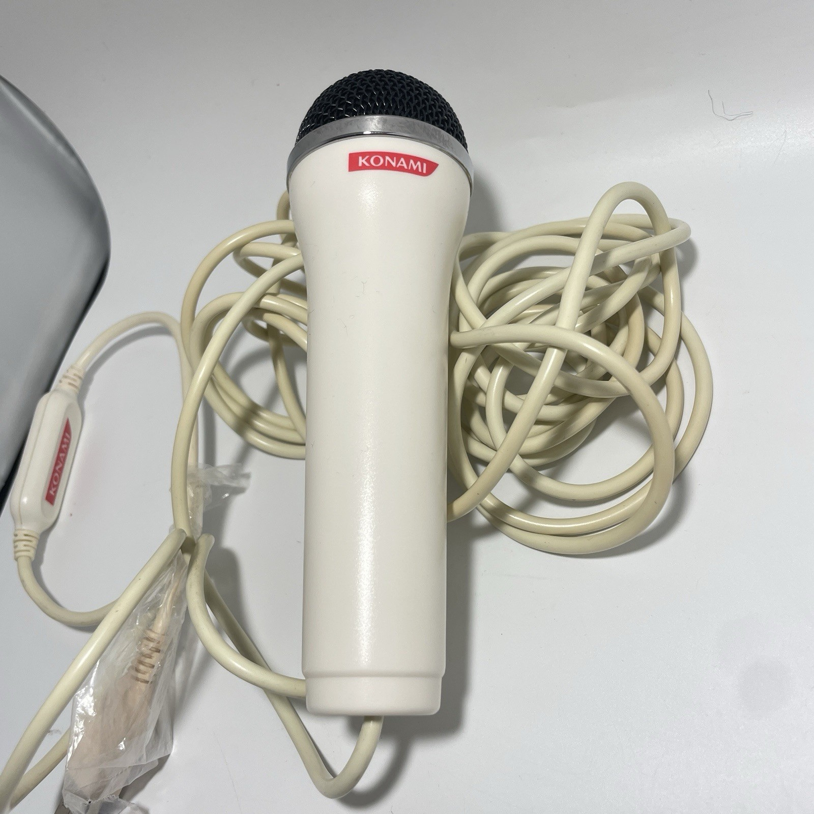 Konami Logitech USB Microphone for PS2 PS3 Wii XBox 360 White
