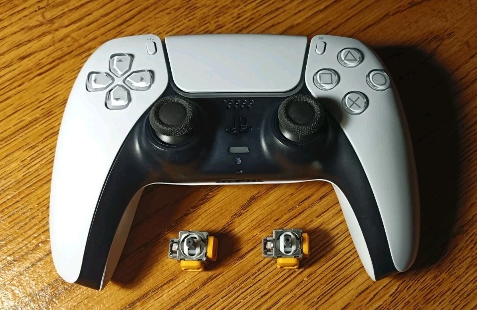 PlayStation 5 DualSense PS5 Controller – White – HALL EFFECT JOYSTICKS Upgraded