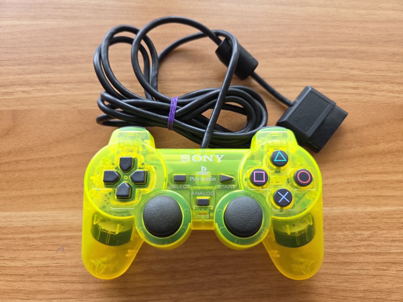 SONY PlayStation 2 PS2 Official Controller DualShock 2 Lemon Yellow SCPH-10010