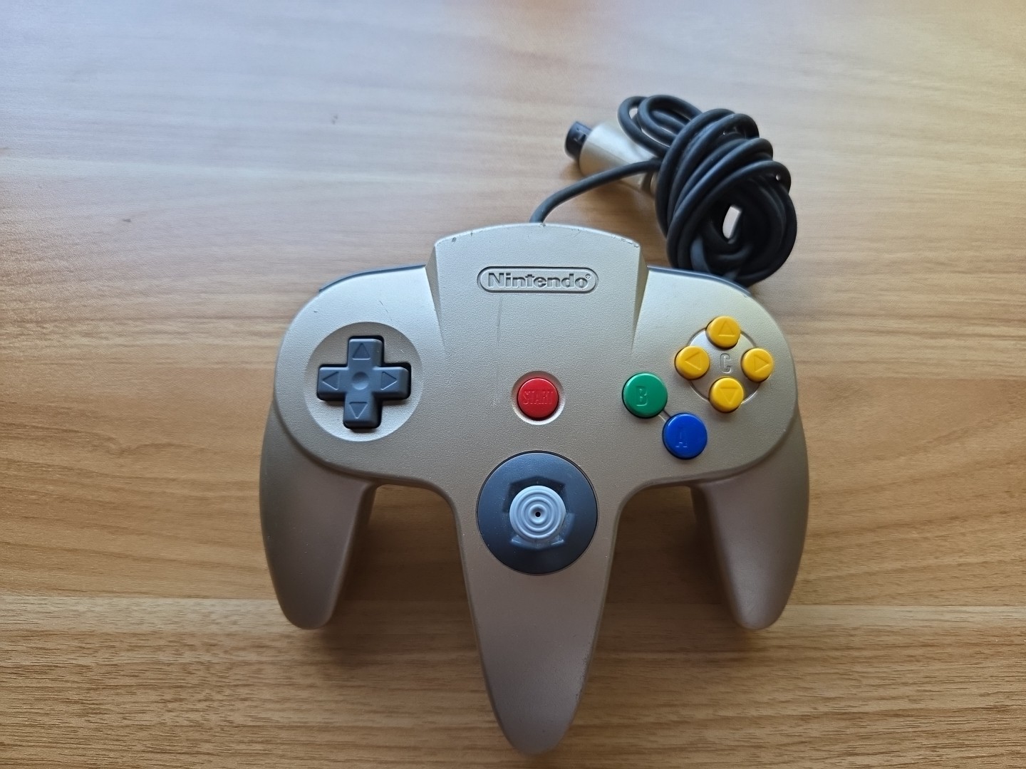 Official Nintendo 64 N64 Gold Controller Limited Edition Authentic NUS-005 OEM