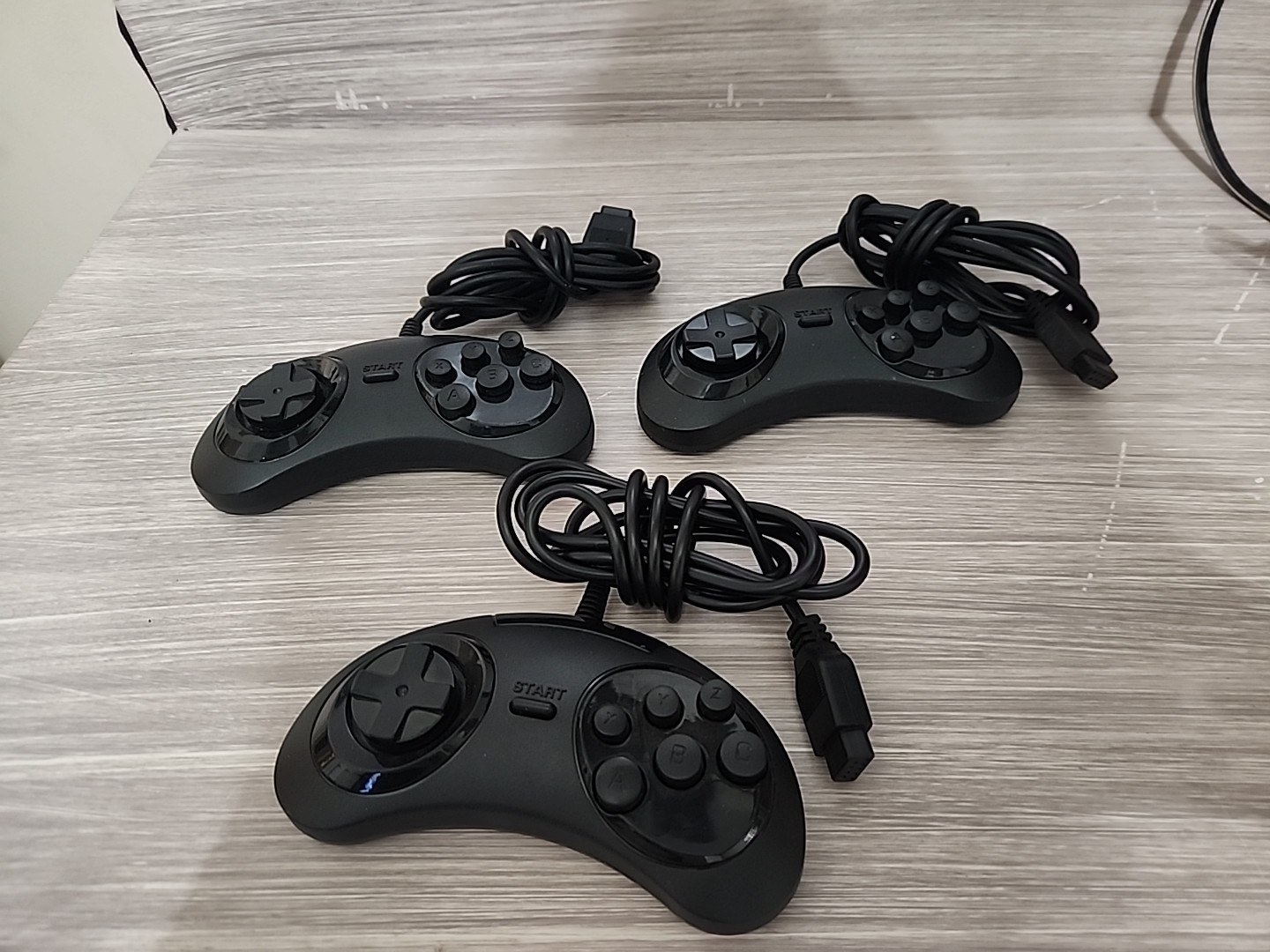 Unbranded/Generic Black Wired Controller/Game Pad For Sega Genesis/Game Lot Of 3